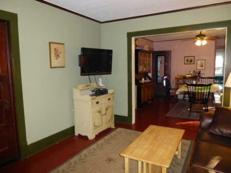 Vacation Rental Property - Bungalow - Orleans Mass., 9 Pond Road - Living Room front